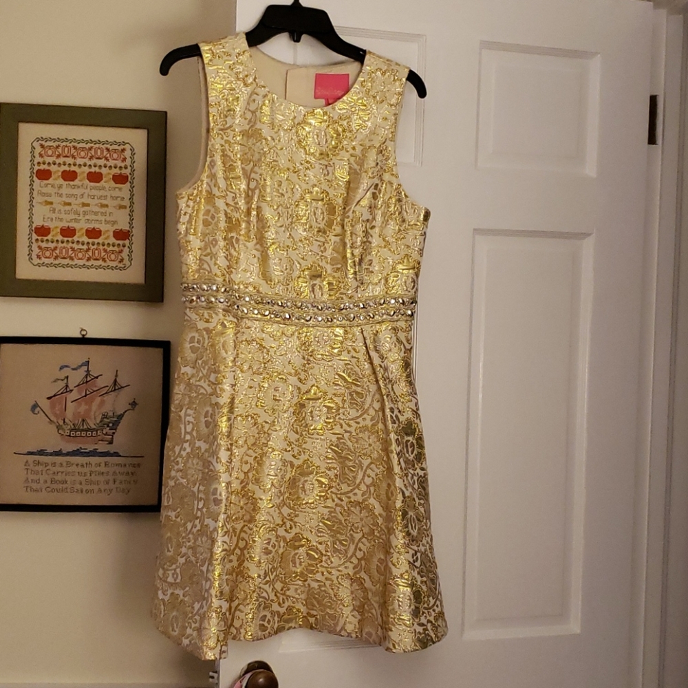 Awesome party dress, metallic gold